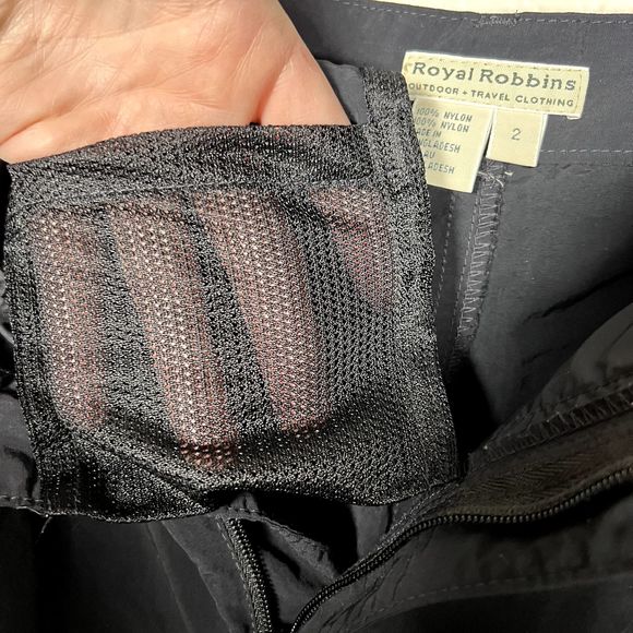 Royal Robbins Sz 2 Convertible Cargo Pants to Shorts Zipper Adjustable Leg Black - Picture 10 of 14